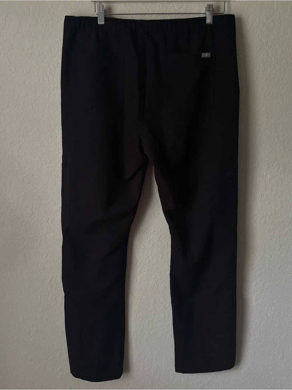 Figs | Men's Cairo Cargo Scrub Pants Size Large Black